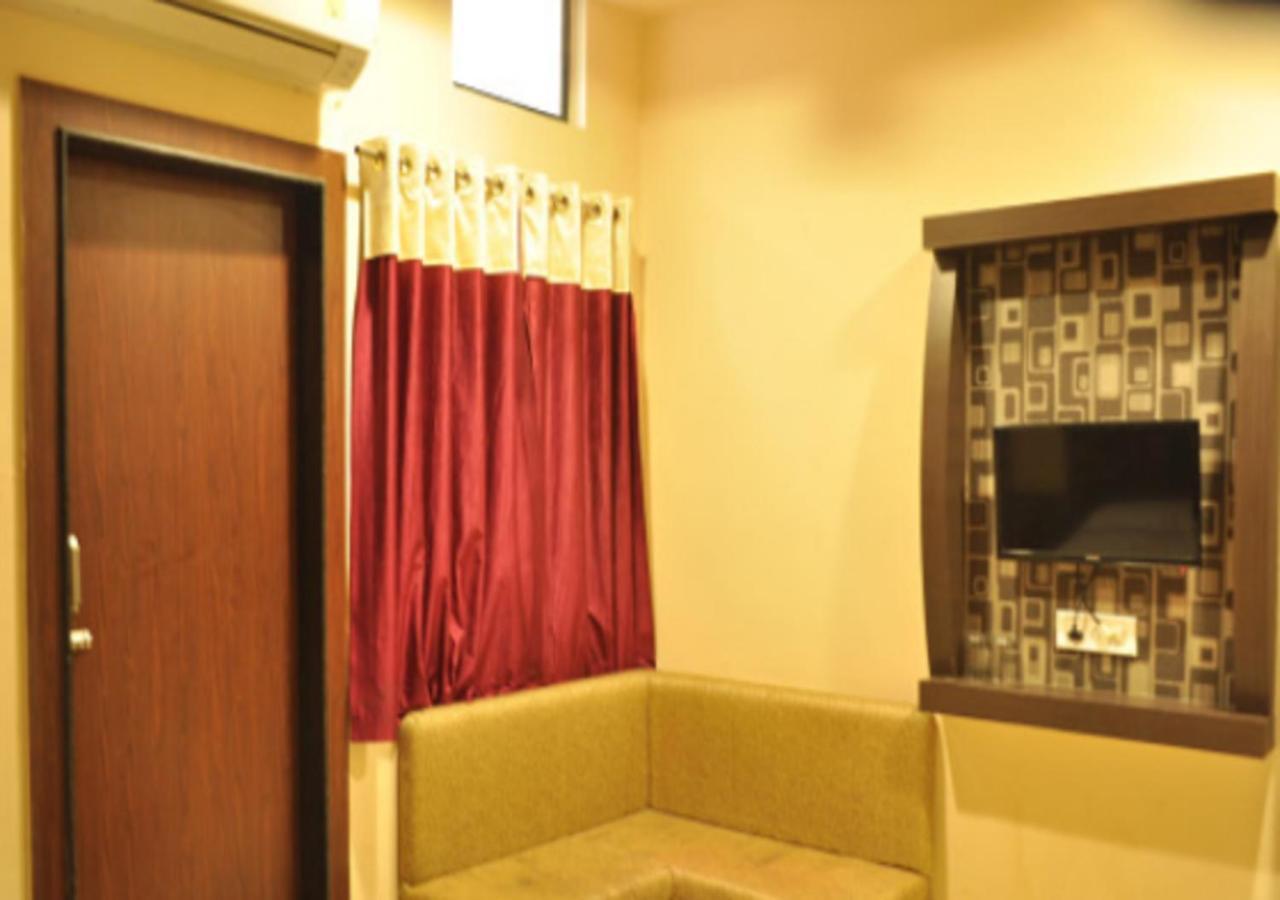 Hotel Royal Palace - 150 Meters From Mahakal Temple Ujjain Exterior foto